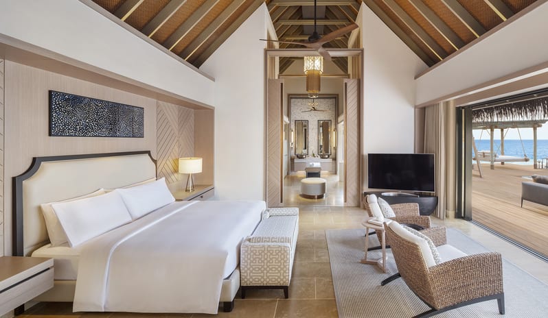 2. King Reef Villa_Bedroom